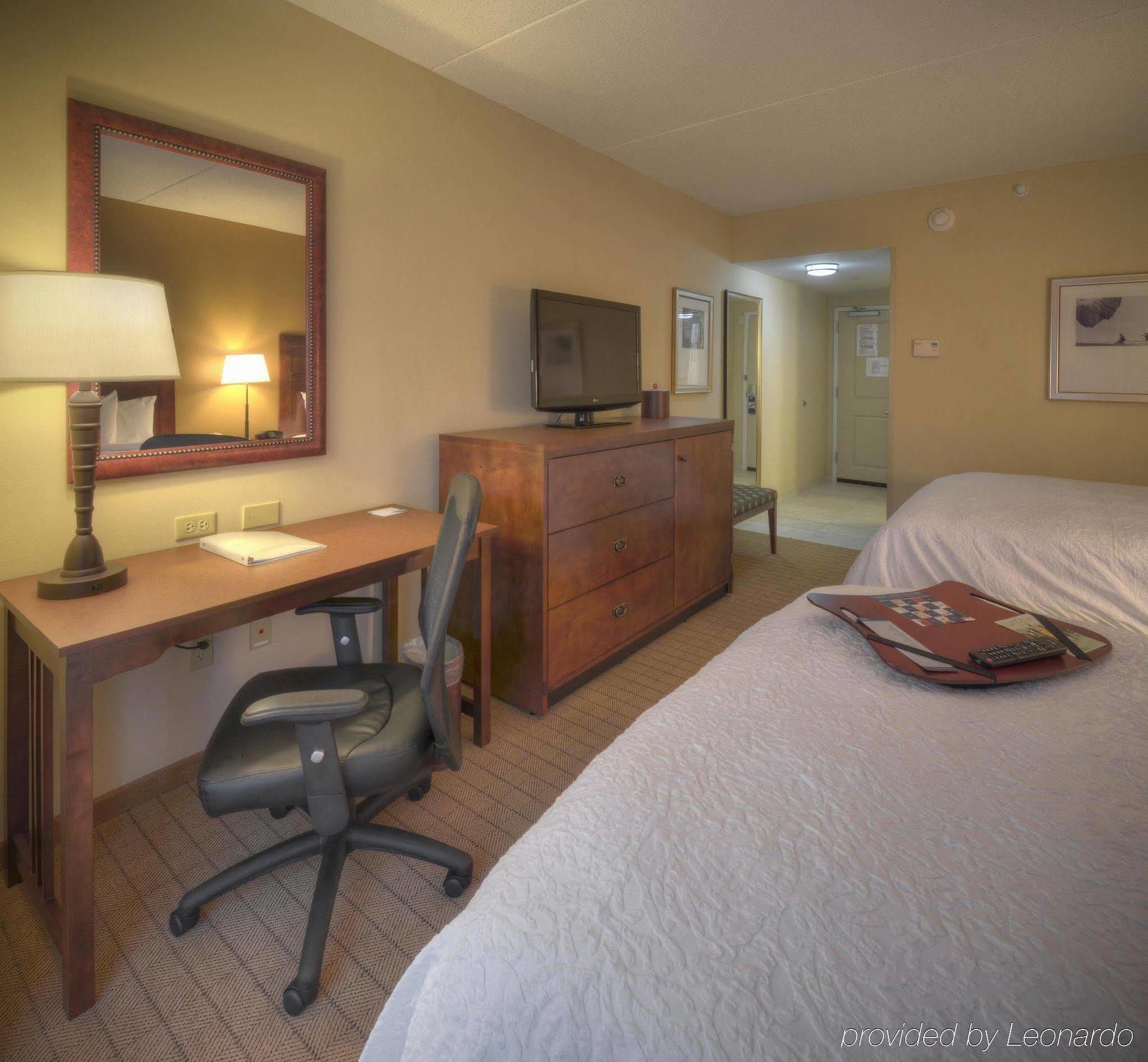 Hampton Inn Columbus/South-Fort Benning Exterior foto