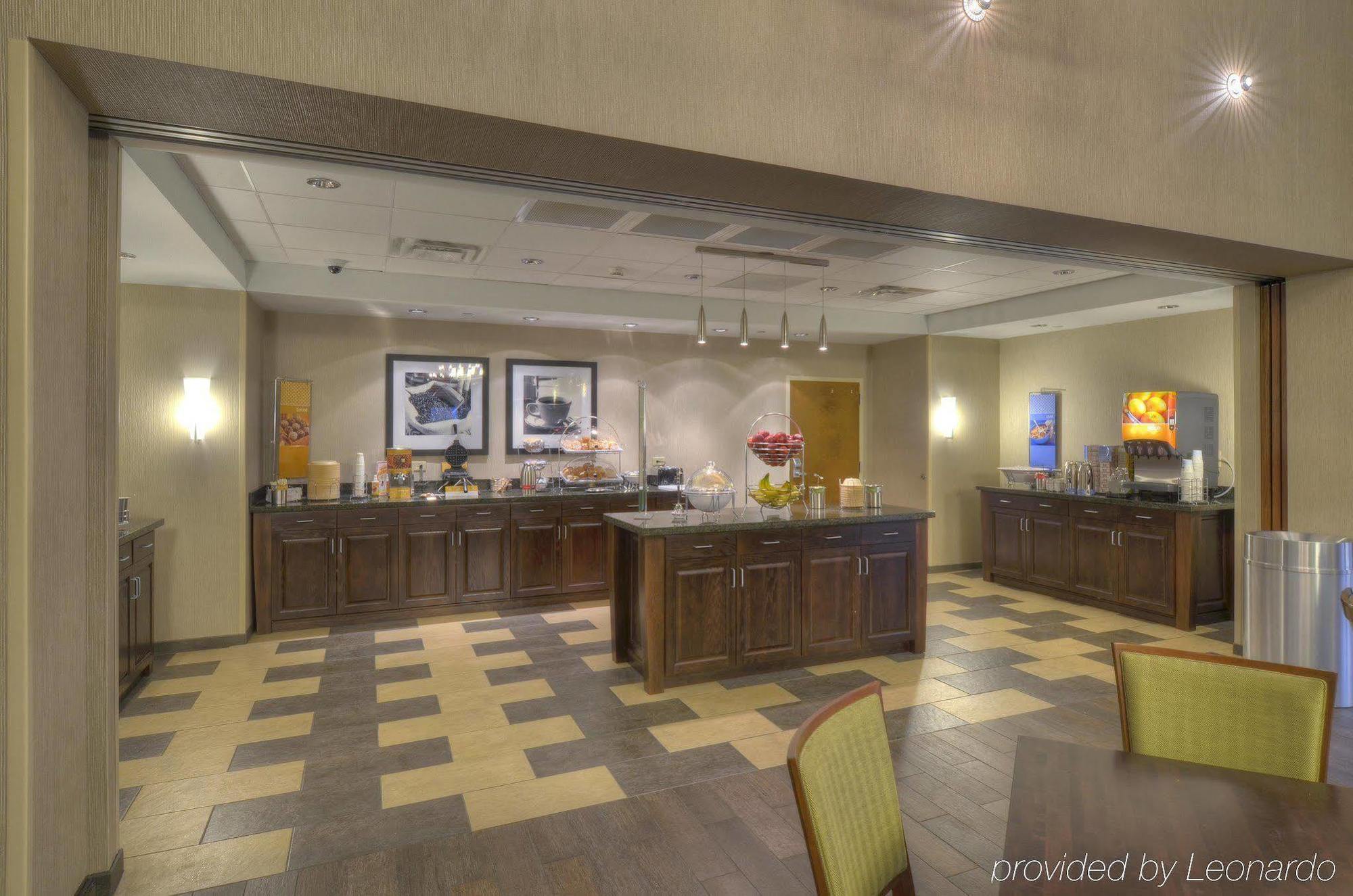 Hampton Inn Columbus/South-Fort Benning Exterior foto